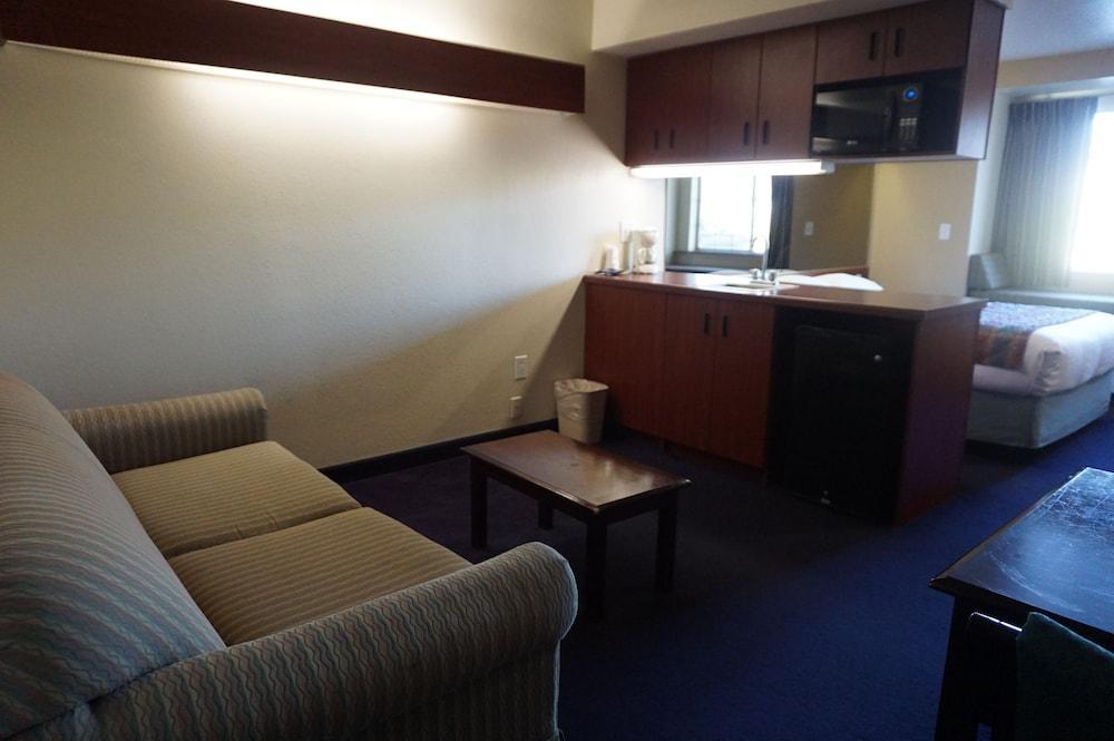 Quality Inn & Suites North Mesquite I-30 Bagian luar foto