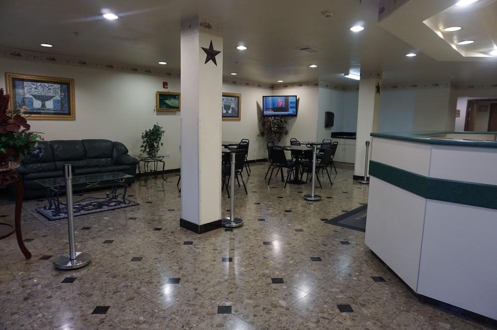 Quality Inn & Suites North Mesquite I-30 Bagian luar foto