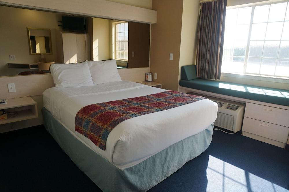 Quality Inn & Suites North Mesquite I-30 Bagian luar foto