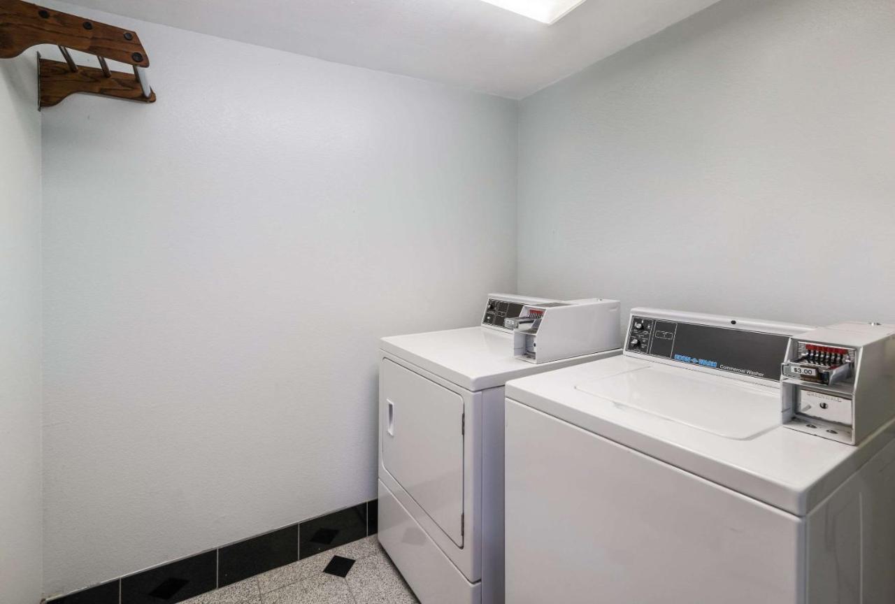 Quality Inn & Suites North Mesquite I-30 Bagian luar foto