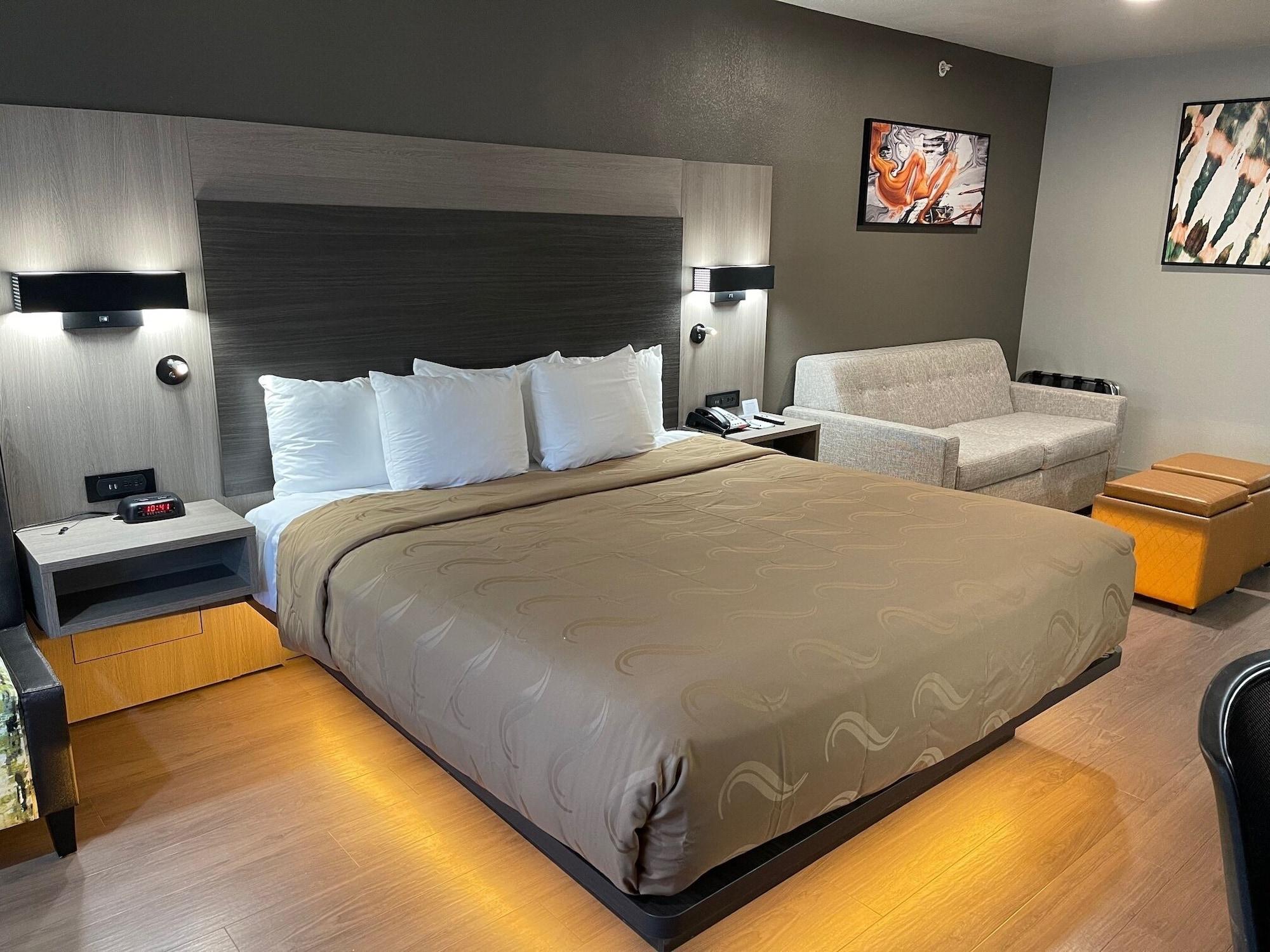 Quality Inn & Suites North Mesquite I-30 Bagian luar foto