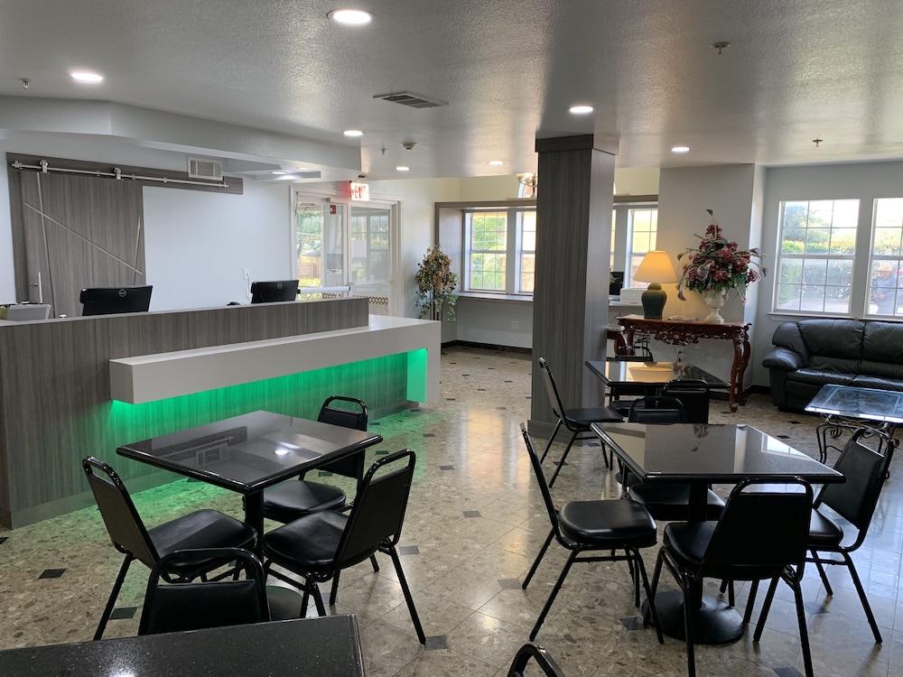 Quality Inn & Suites North Mesquite I-30 Bagian luar foto