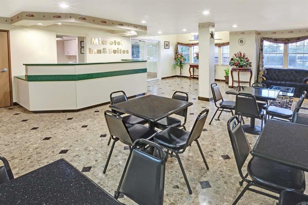 Quality Inn & Suites North Mesquite I-30 Bagian luar foto