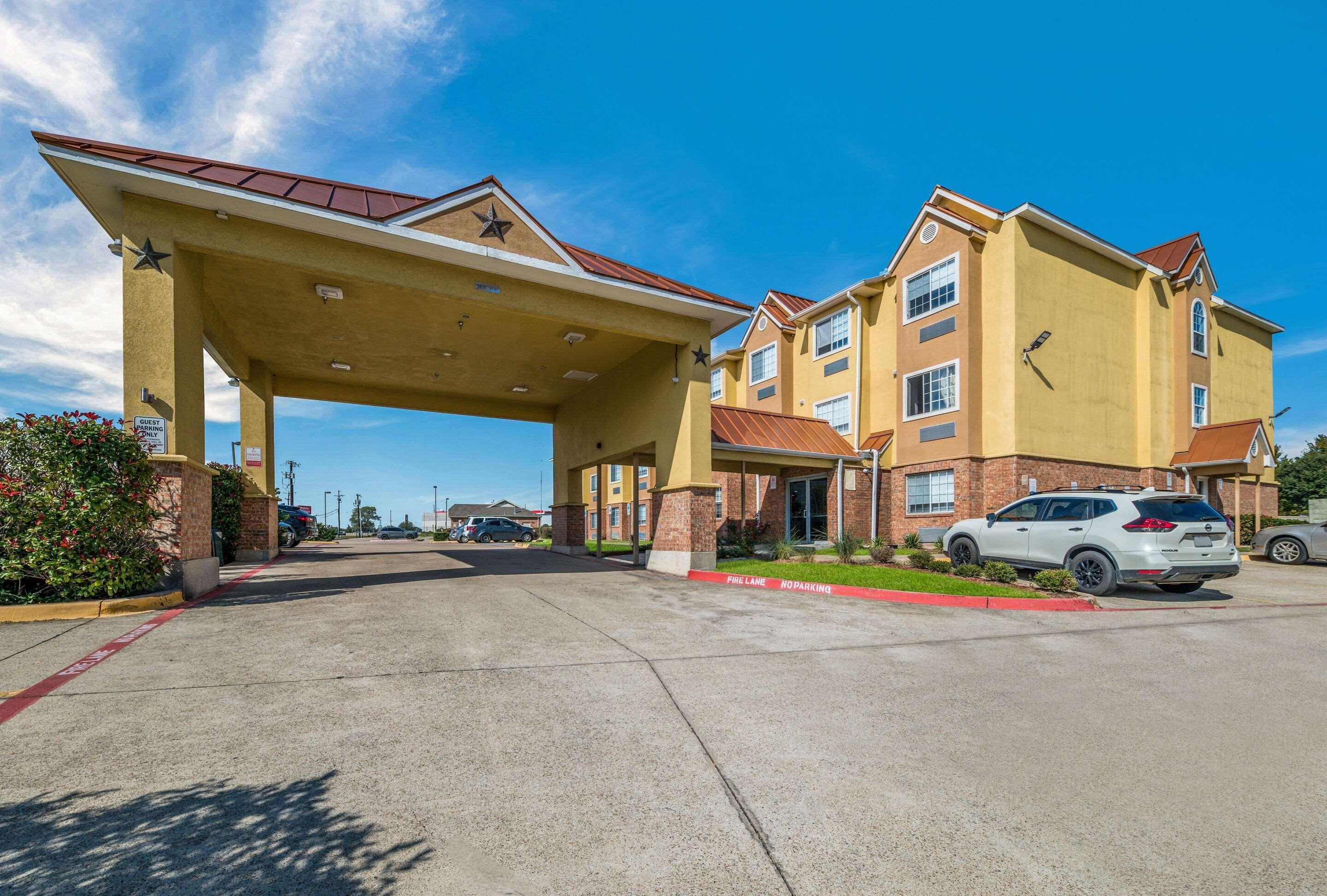 Quality Inn & Suites North Mesquite I-30 Bagian luar foto
