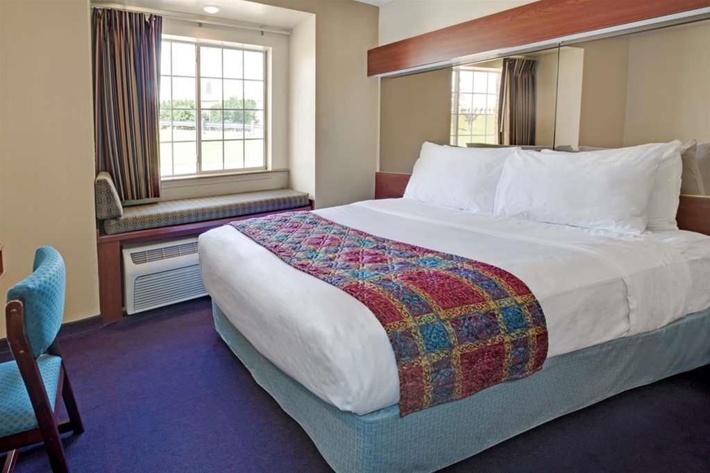 Quality Inn & Suites North Mesquite I-30 Bagian luar foto