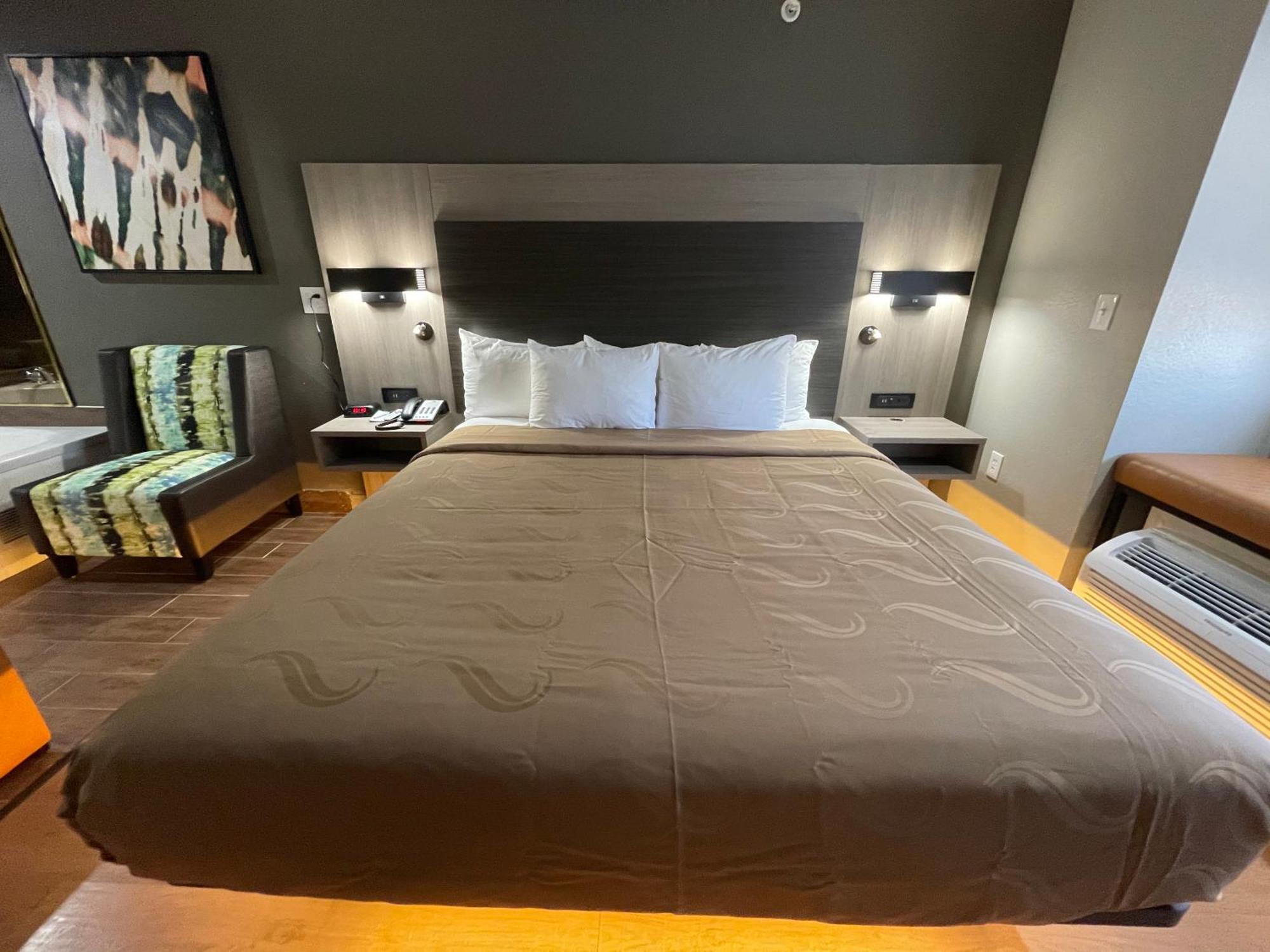 Quality Inn & Suites North Mesquite I-30 Bagian luar foto