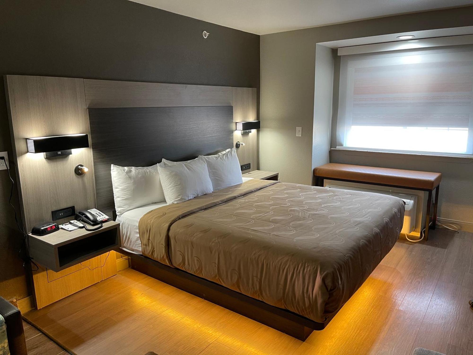 Quality Inn & Suites North Mesquite I-30 Bagian luar foto